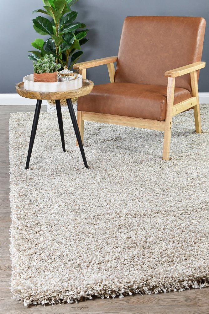 Plain Beige Shaggy Rug