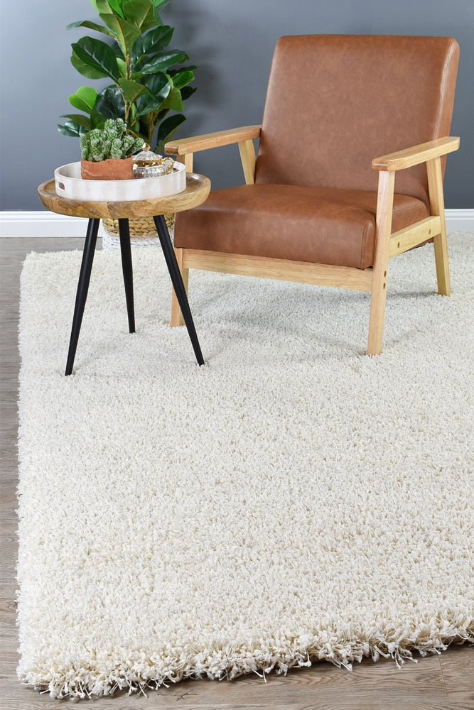 Plain Natural Shaggy Rug