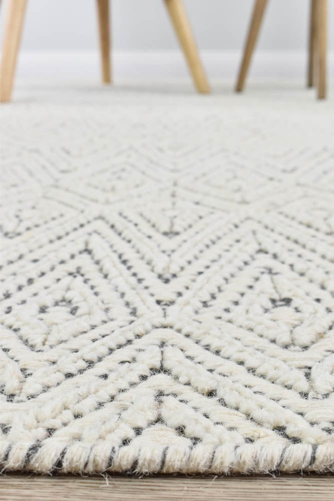 Puruma Ivory Grey Wool Rug