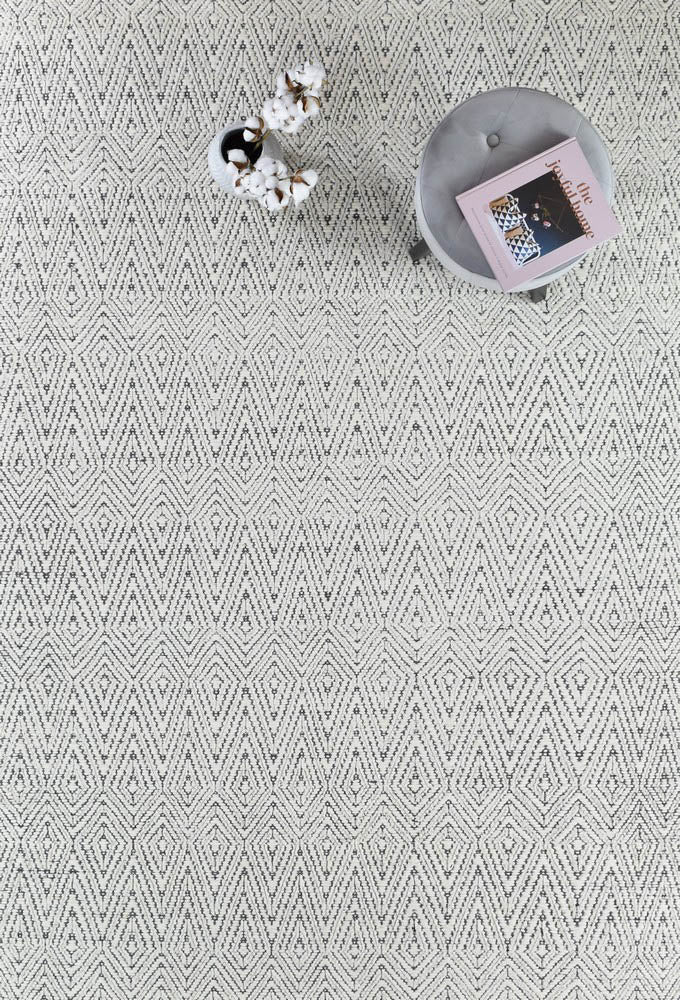 Puruma Ivory Grey Wool Rug