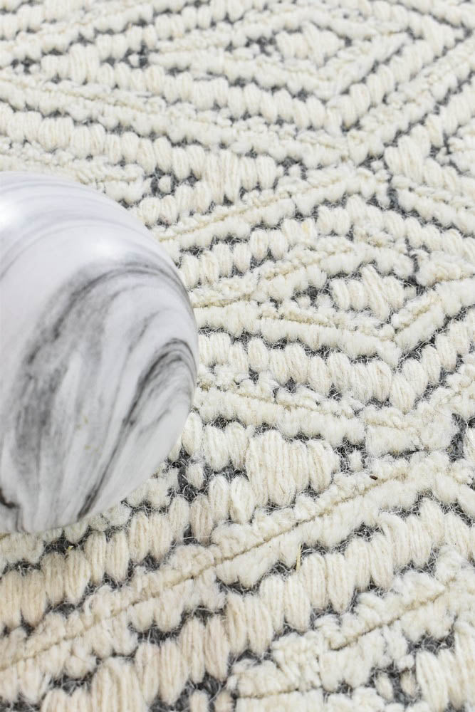 Puruma Ivory Grey Wool Rug