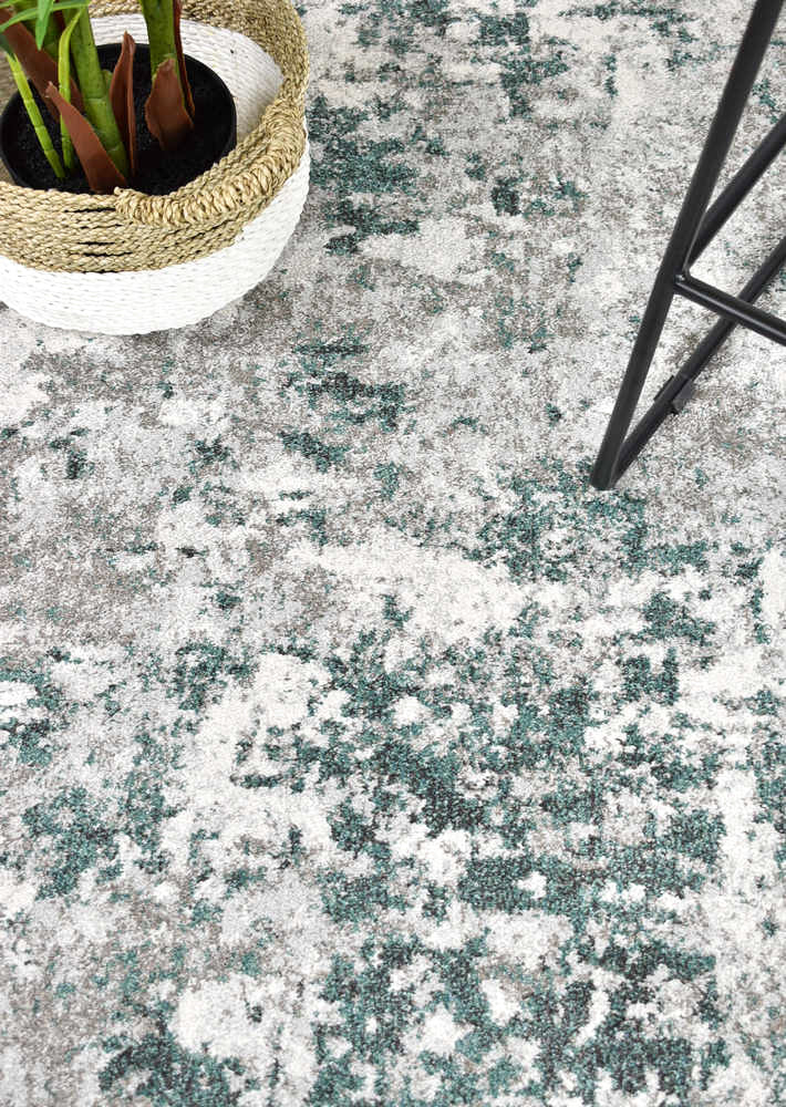 Quill Earth Green Modern Rug