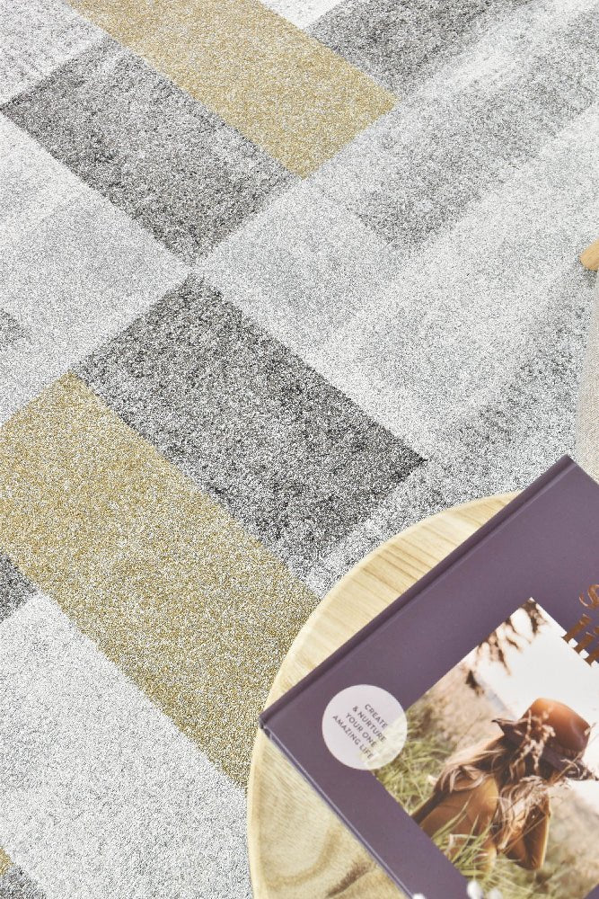 Quill Earth Labrinth Rug