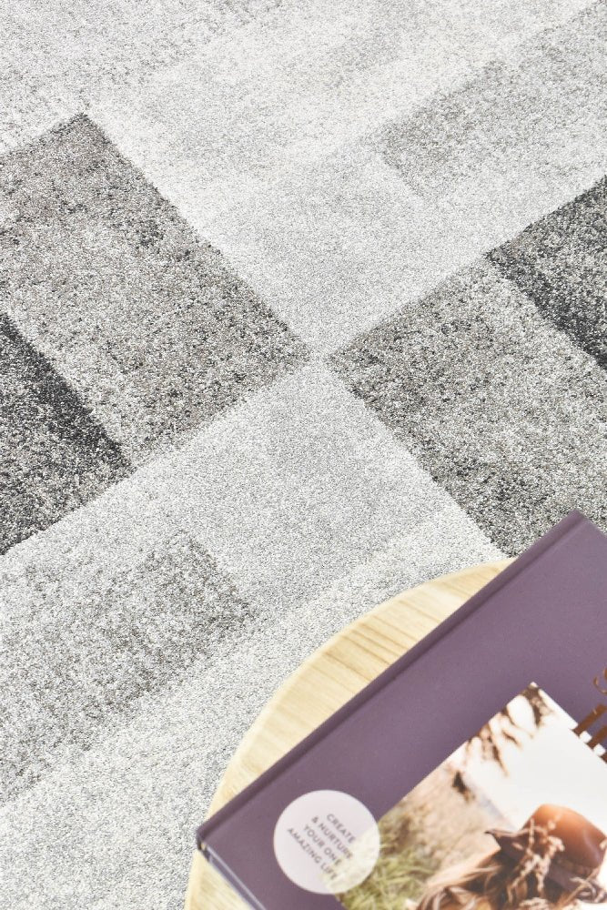 Quill Grey Labrinth Rug