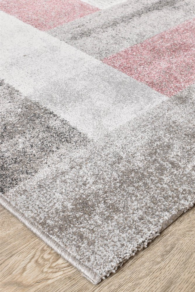 Quill Rose Labrinth Rug