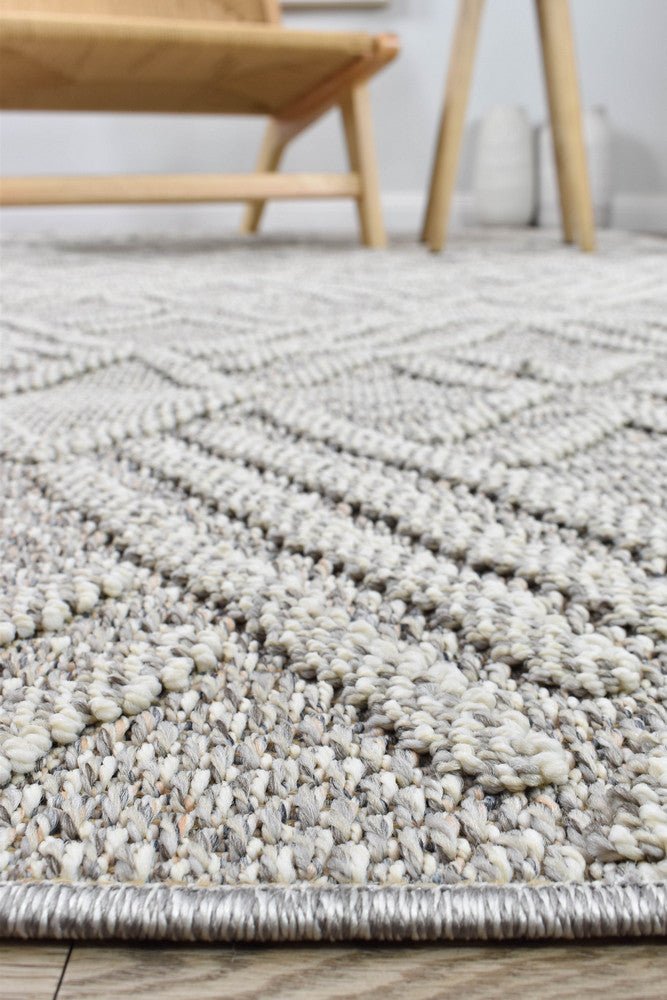 Rift Diamond Grey Outdoor Rug