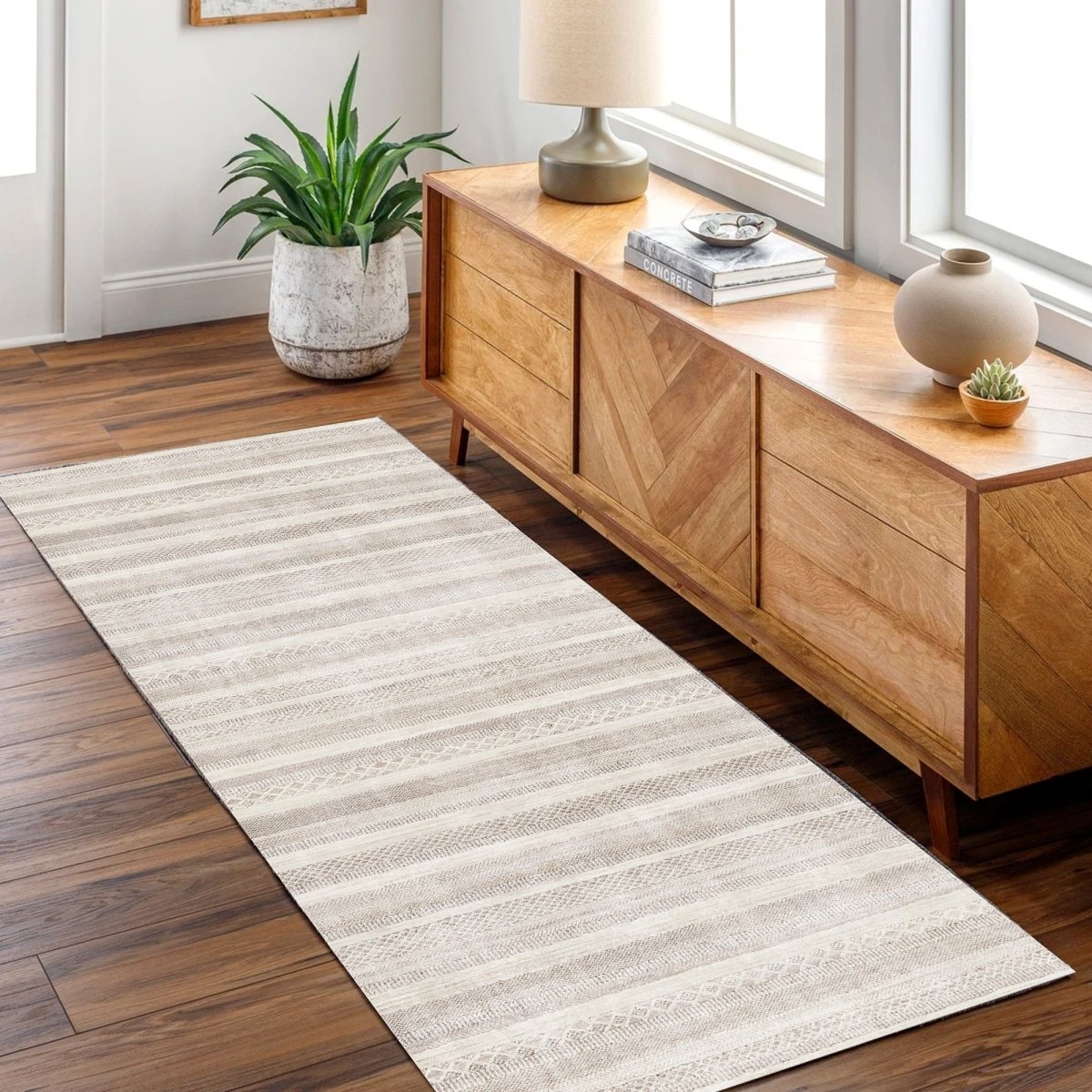 Royal Lines Desert Beige Runner