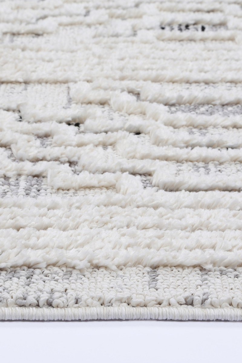 Sleek Zanzia White Rug Area Rug | Ruggy