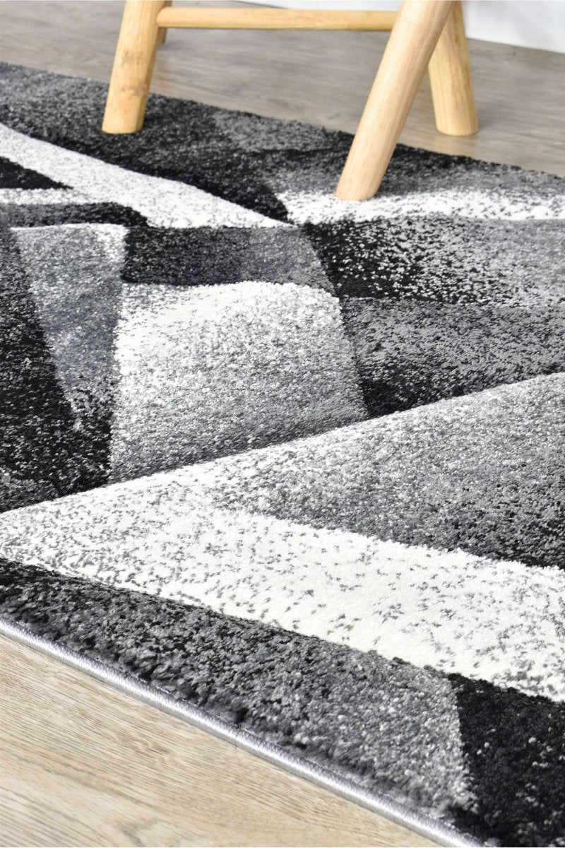 Sol Grey Trigonal Rug