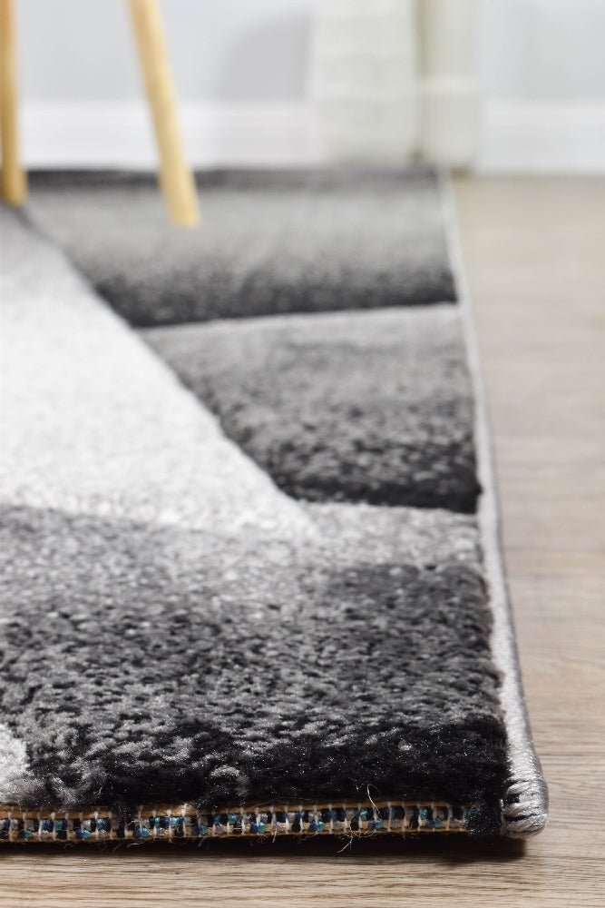 Sol Grey Trigonal Rug