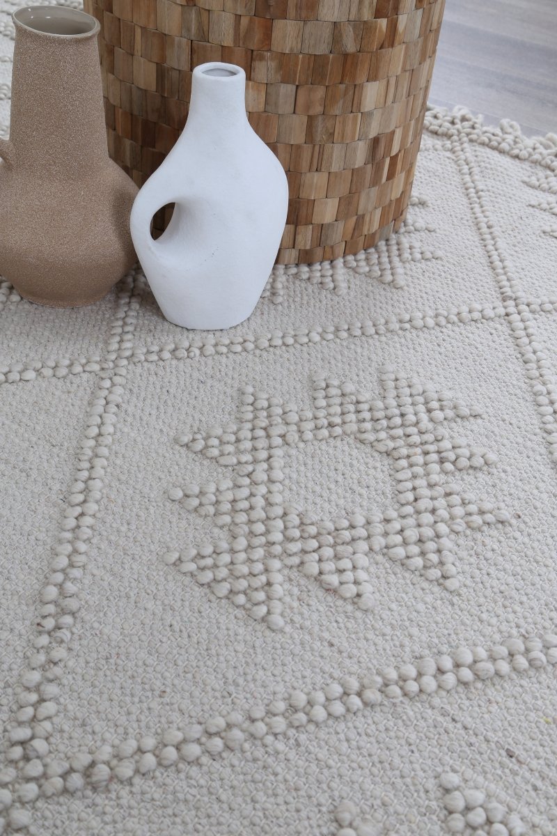 Treasure Geometric Beige Wool Rug Area Rug | Ruggy