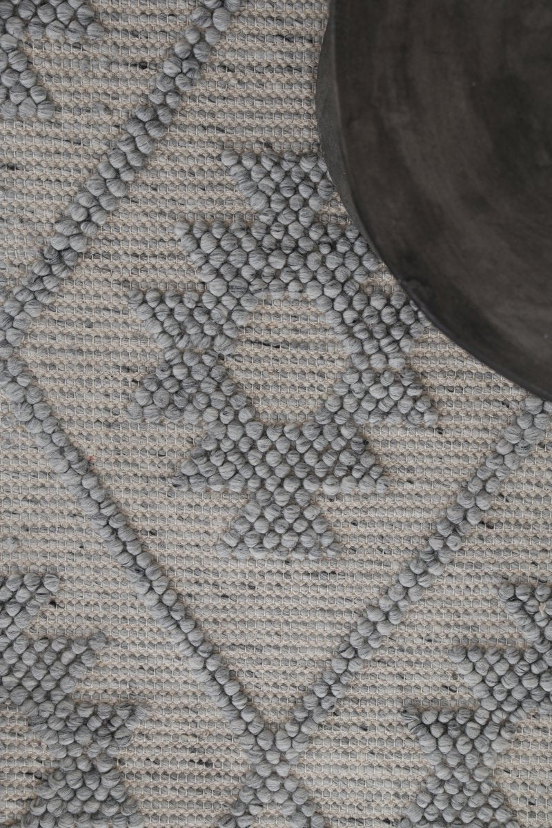 Treasure Geometric Light Grey Wool Rug Area Rug | Ruggy