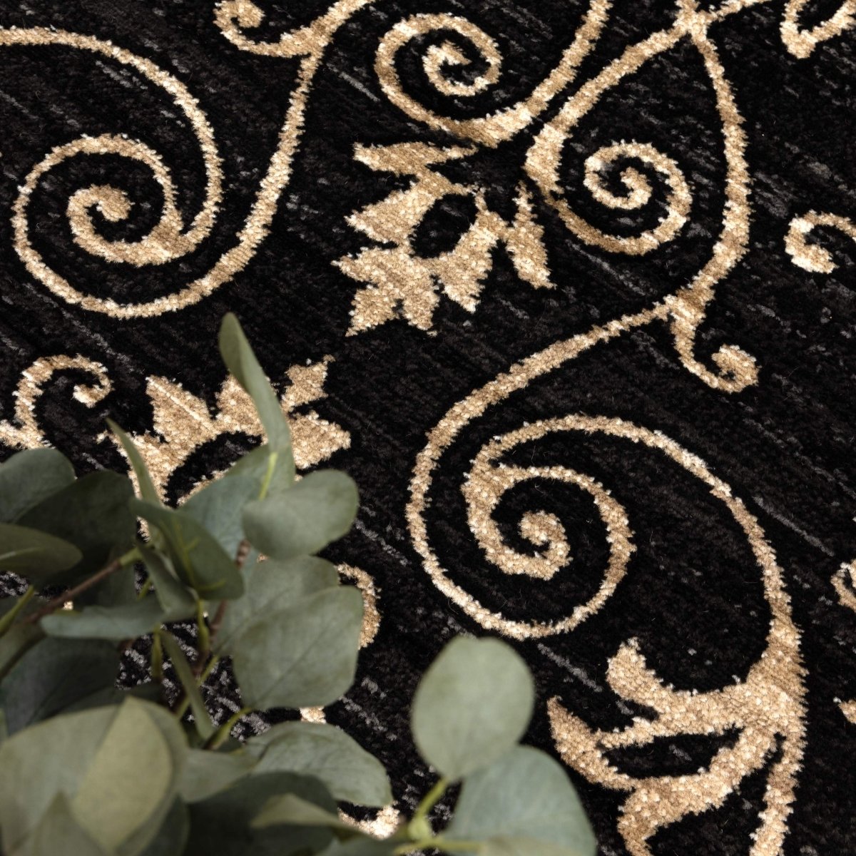 Vivid Motiffed Black Rug