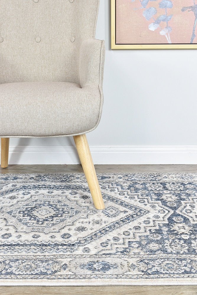 Zircon Cream Blue Traditional Rug