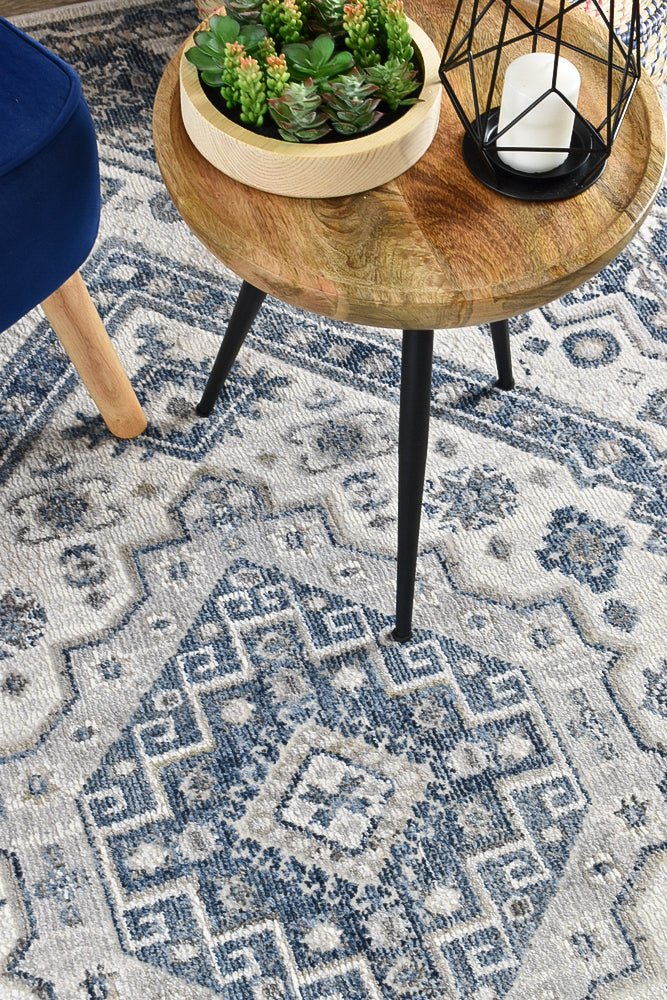 Zircon Cream Blue Traditional Rug