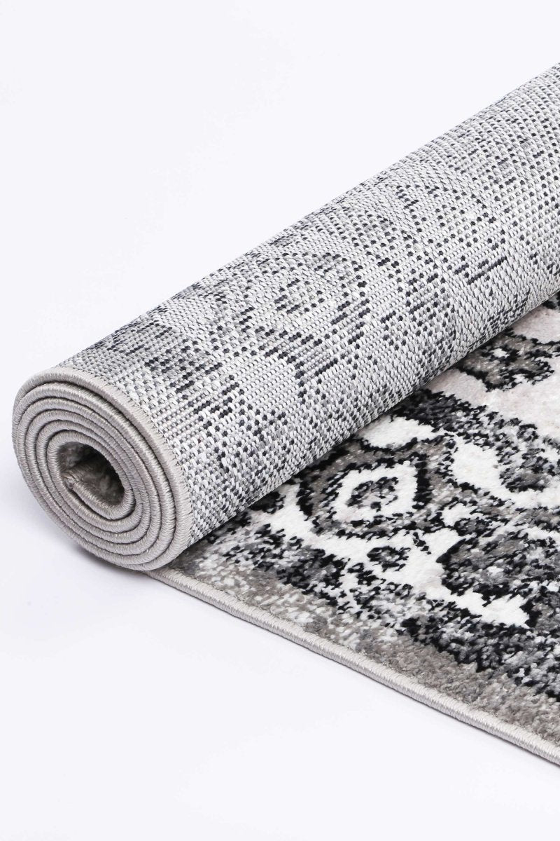 Artique Traditional Grey Black Rug - Ruggy