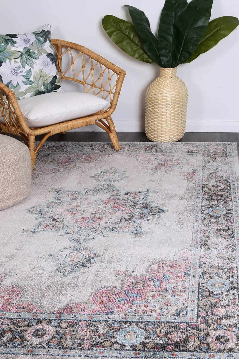 Crisp Brentwood Transitional Cream Rug - Ruggy