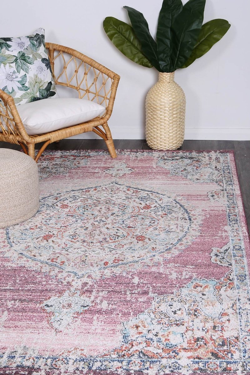 Crisp Medallion Transitional Blush Rug - Ruggy