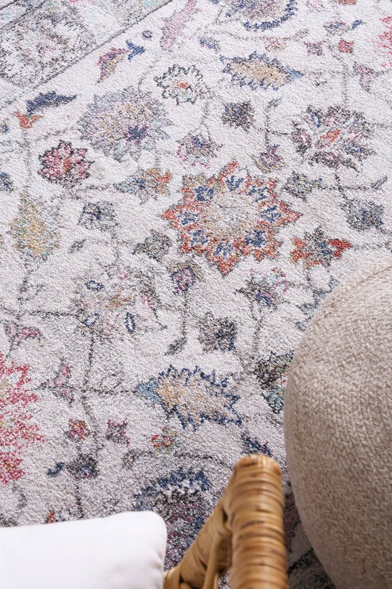 Crisp Transitional Cream Rug - Ruggy