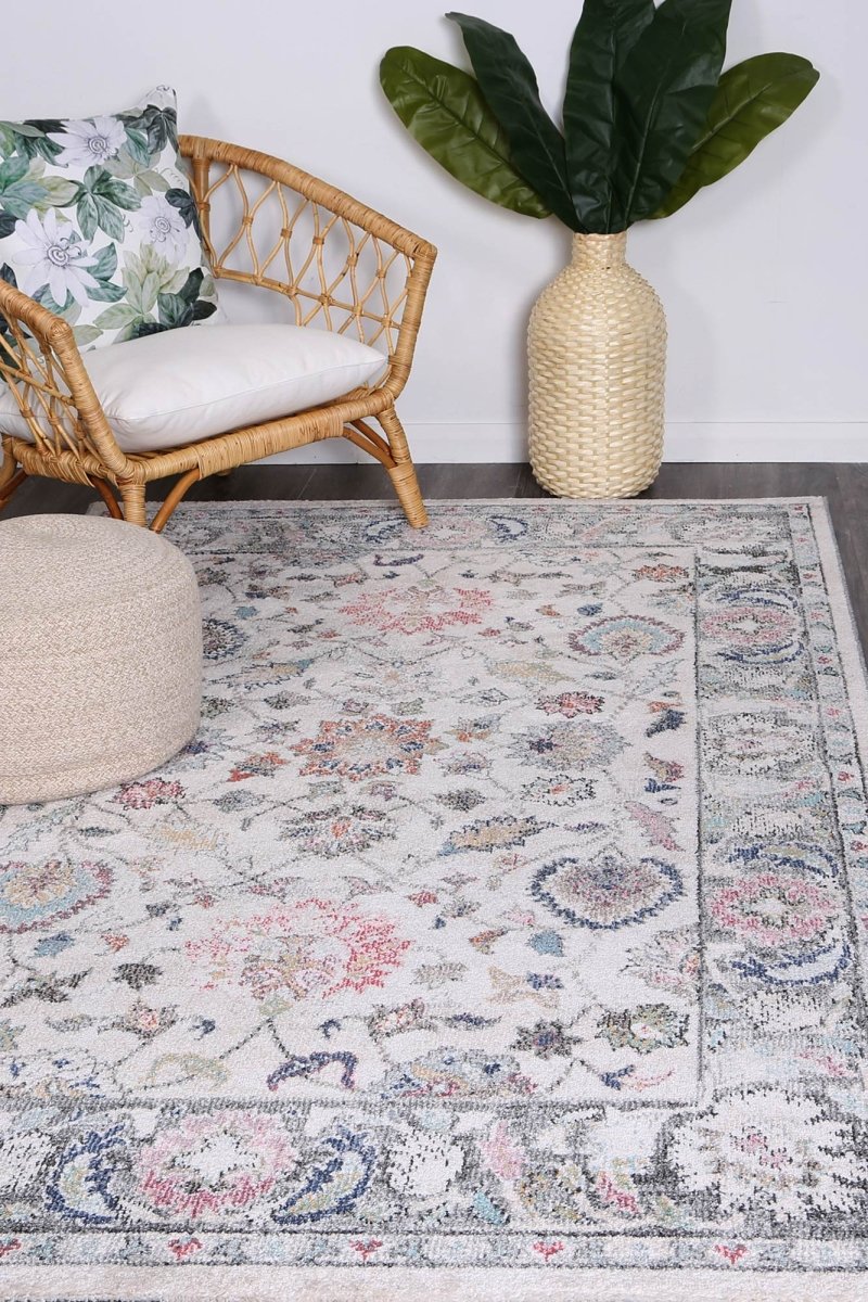 Crisp Transitional Cream Rug - Ruggy