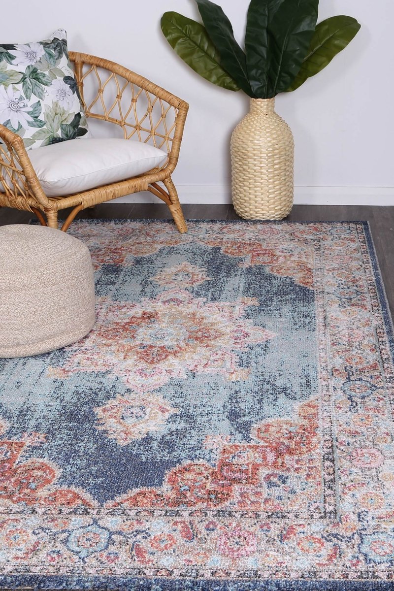 Crisp Transitional Navy Rug - Ruggy