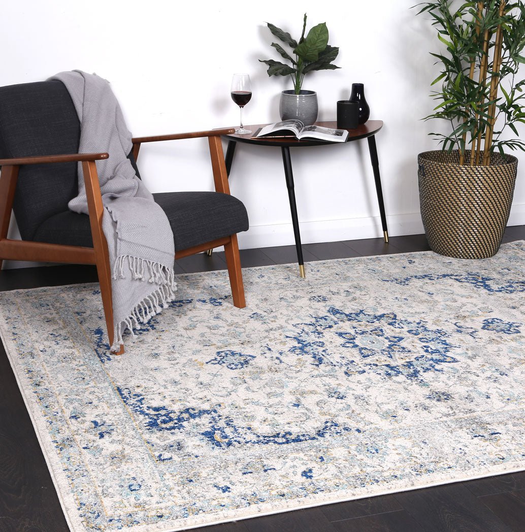 Eclipse Navy Blue Traditional Rug - Ruggy