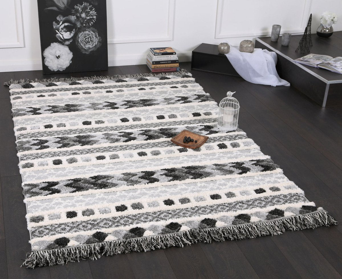 Lace Carved Anthracite Rug - Ruggy