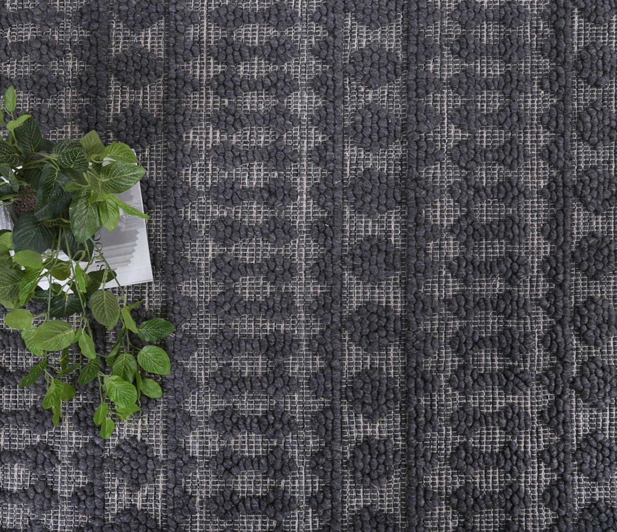 Lavish Fine Tribal Grey Wool Rug - Ruggy