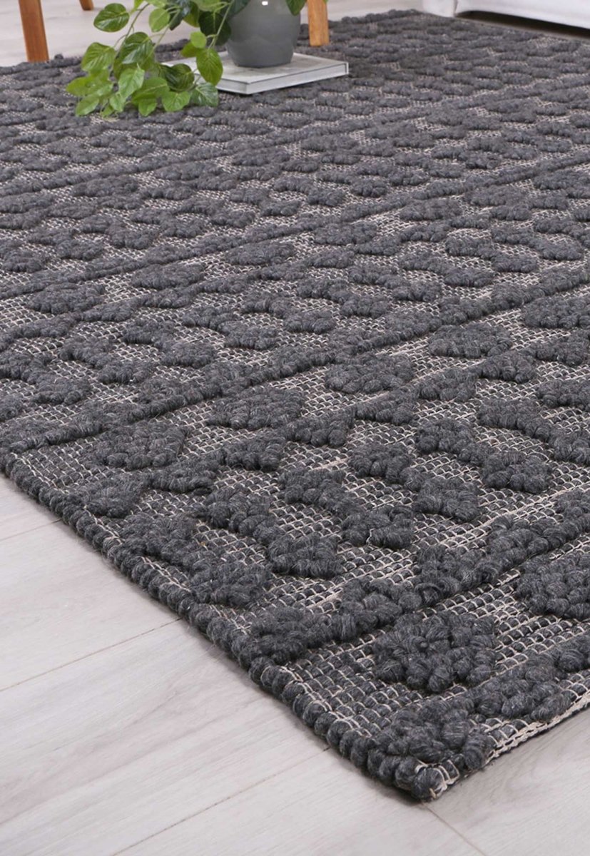 Lavish Fine Tribal Grey Wool Rug - Ruggy