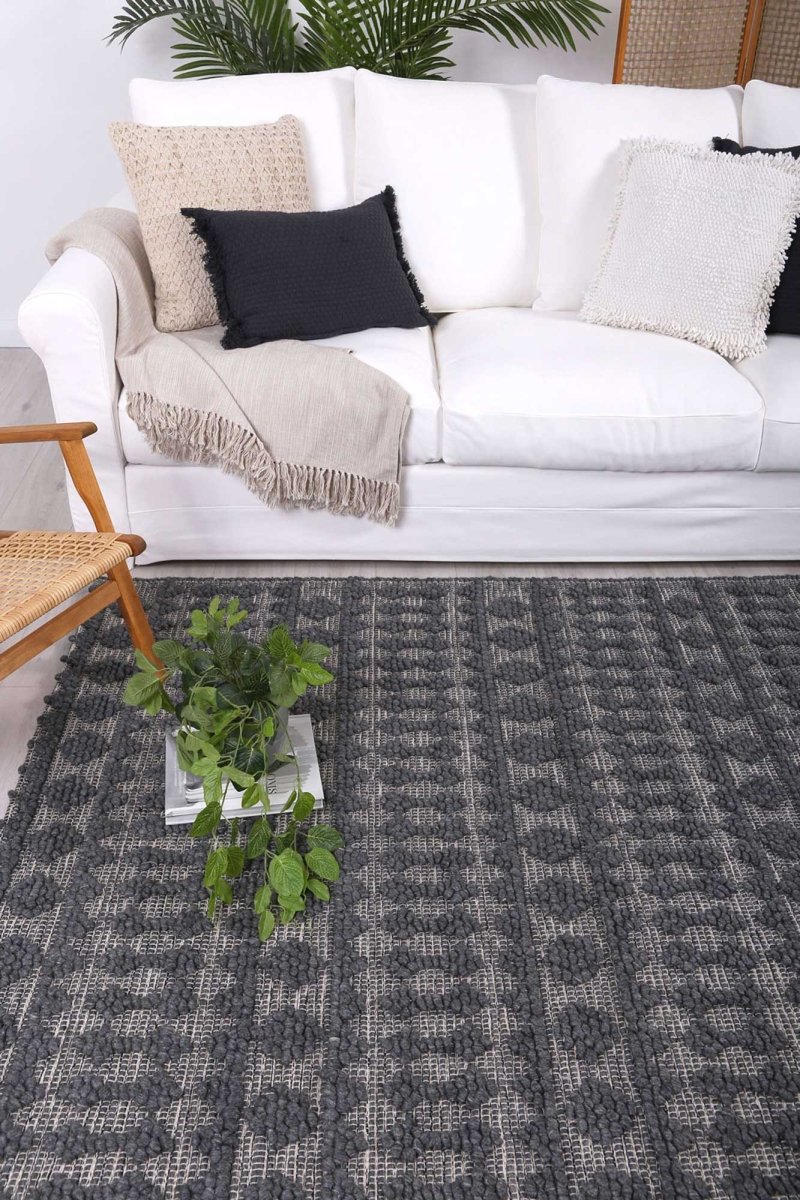 Lavish Fine Tribal Grey Wool Rug - Ruggy