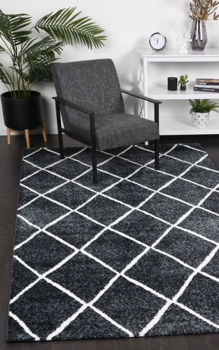 Limerence Diamond Charcoal Rug - Ruggy