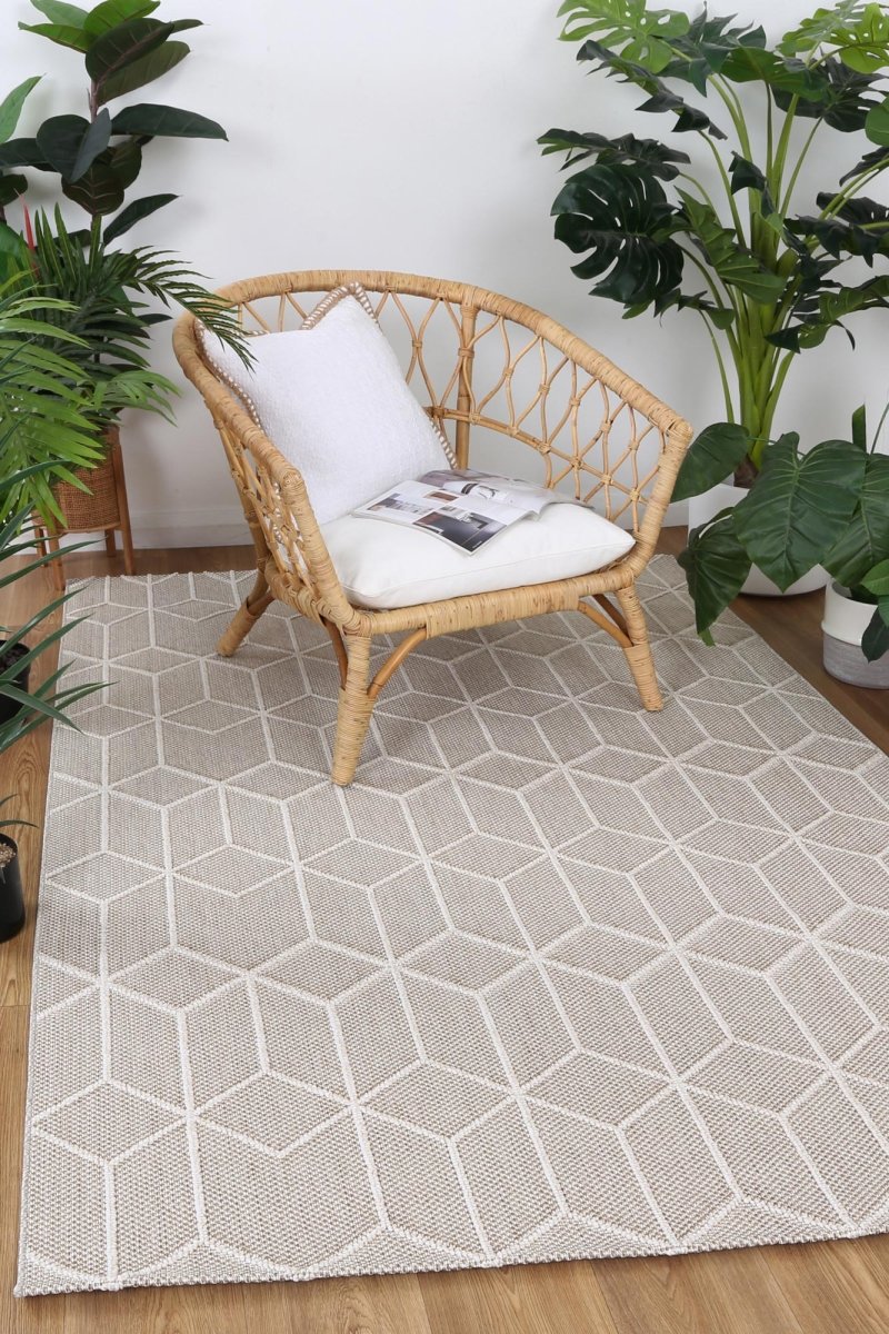 Marique Maemae Beige Geometric Flatweave Rug - Ruggy