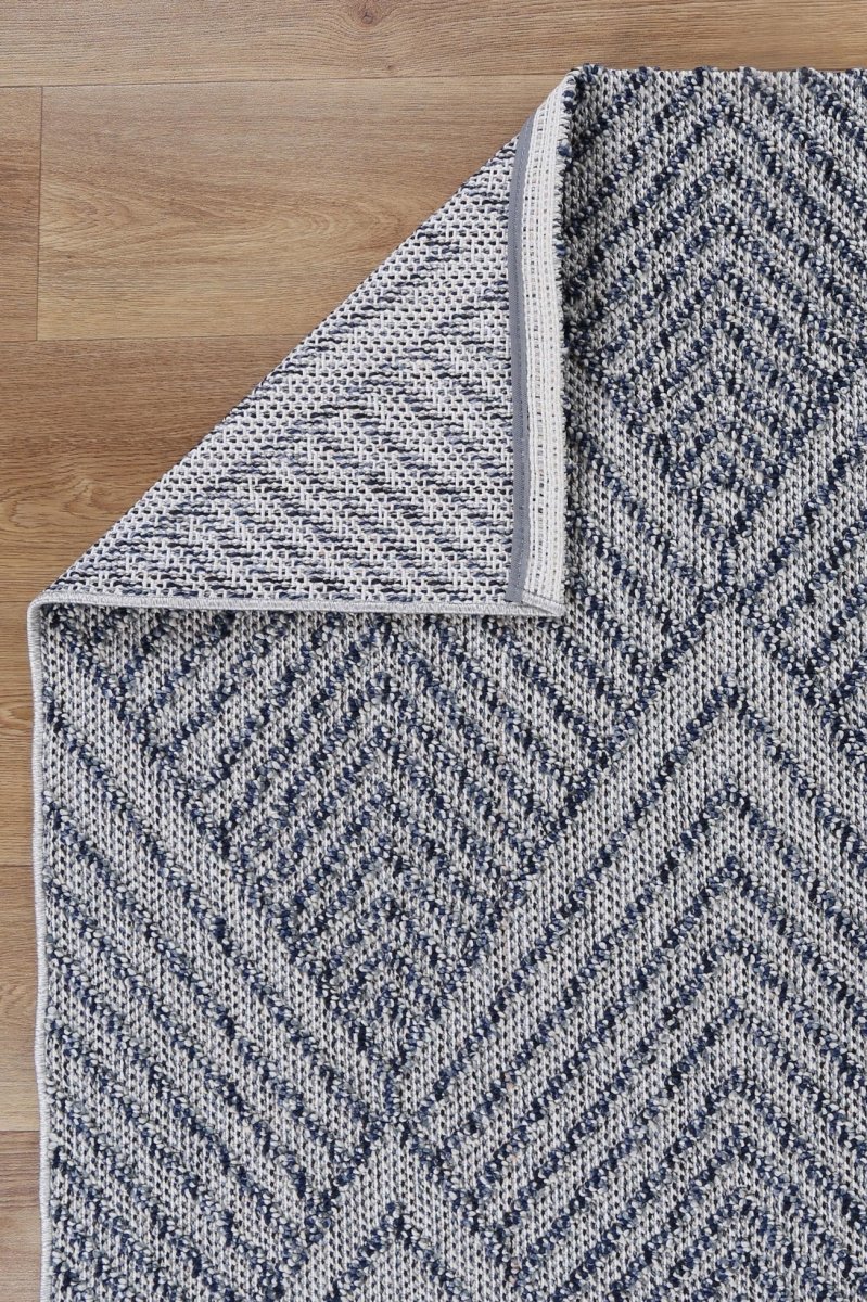 Marique Naka Charcoal Geometric Flatweave Rug - Ruggy