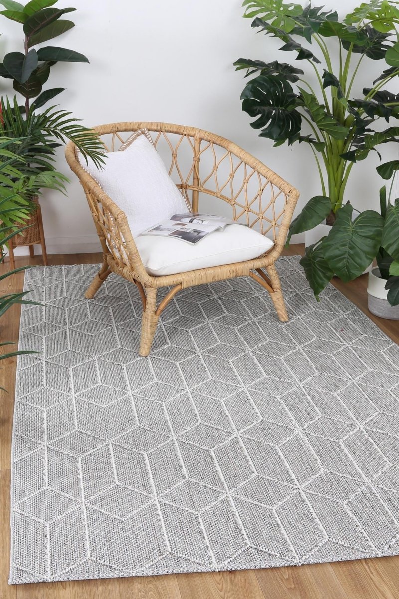 Marique Totori Ash Geometric Flatweave Rug - Ruggy