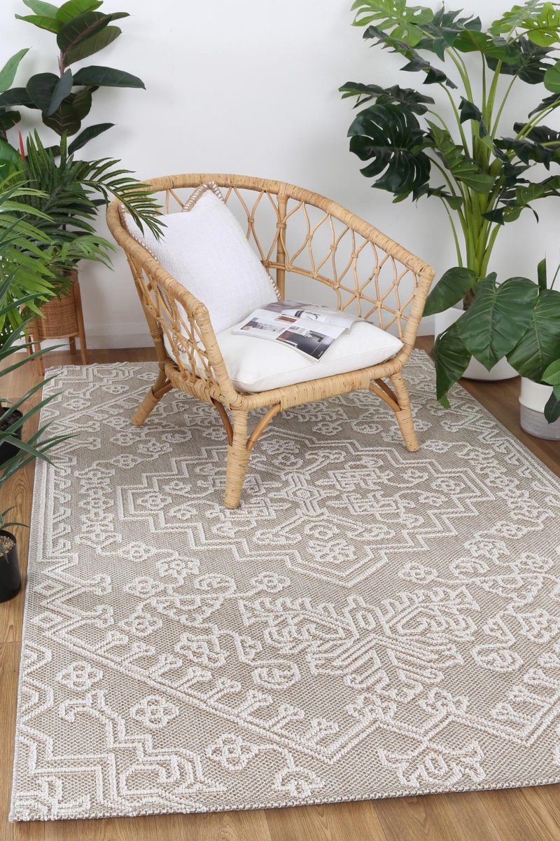 Marique Waita Beige Tribal Flatweave Rug - Ruggy