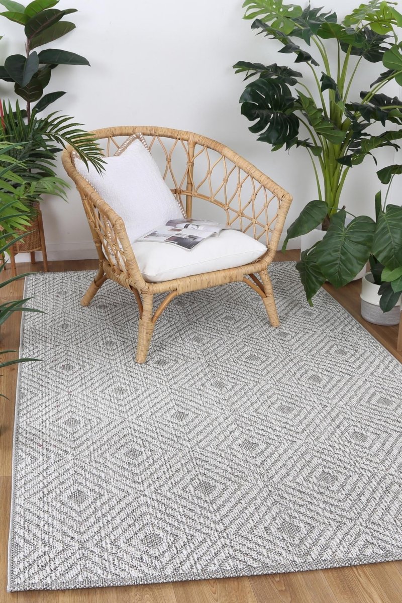 Marique Walasi Ash Geometric Flatweave Rug - Ruggy