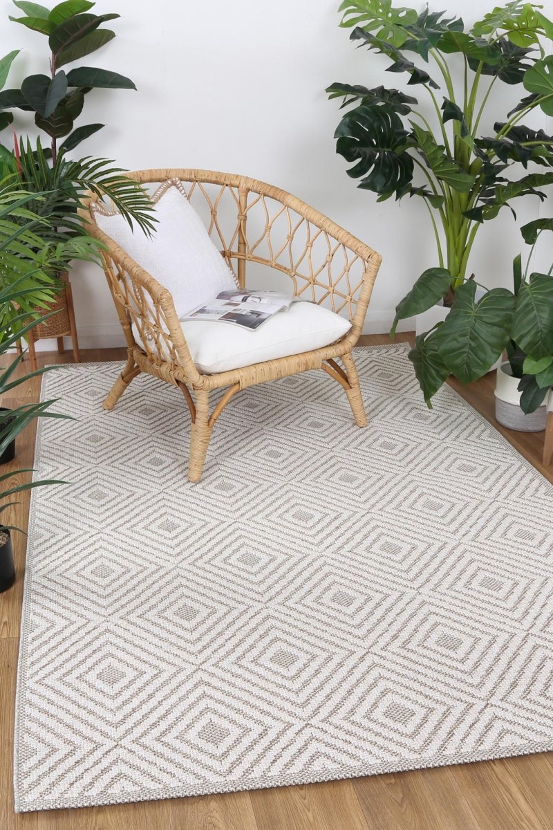 Marique Wickham Beige Geometric Flatweave Rug - Ruggy