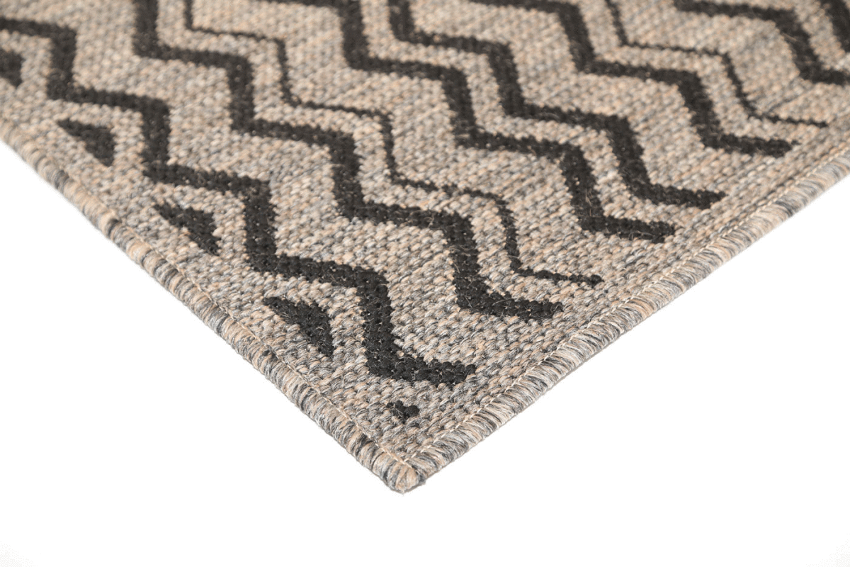 Patterna Beige and Black Geometric Chevron Patterned - Ruggy