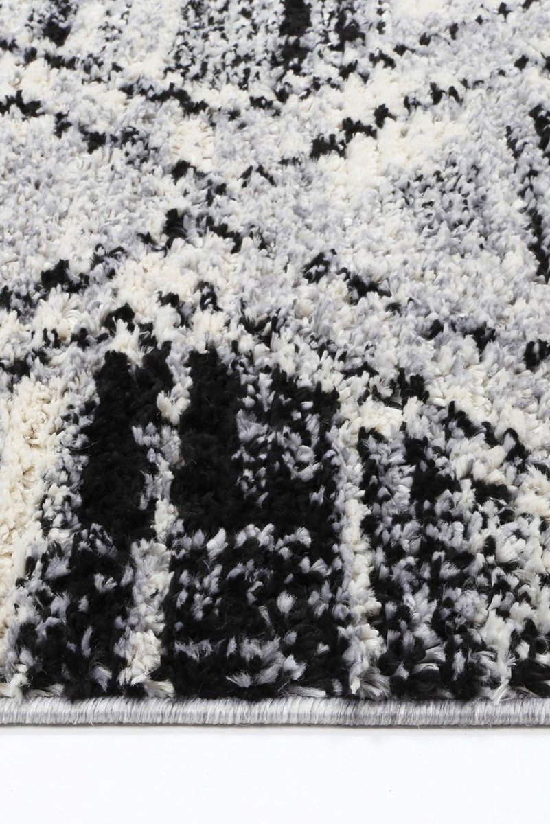 Pristine Black White Diamond Rug - Ruggy