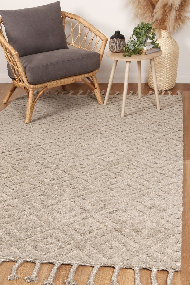 Solace Plush Diamond Ash Rug - Ruggy